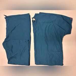 Unisex 4x Cherokee Deep Teal V-Neck Scrub Top & Drawstring pant set.